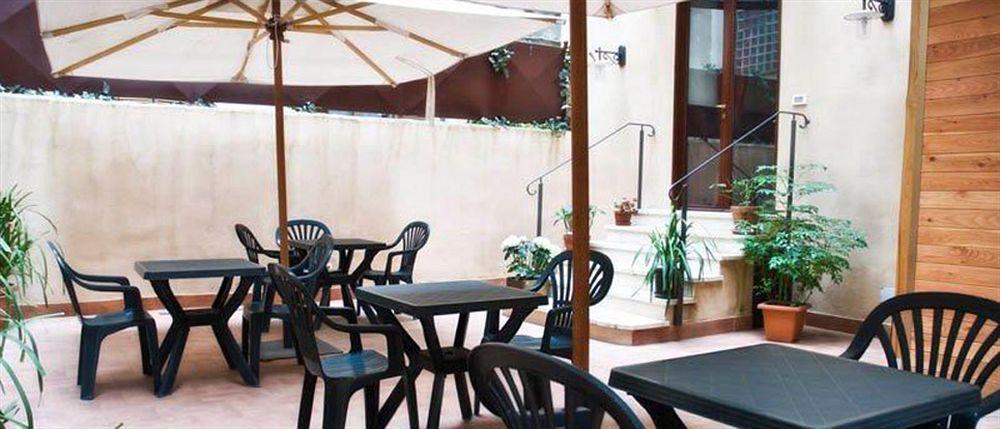Residenza Praetoria Hotel Rome Exterior photo