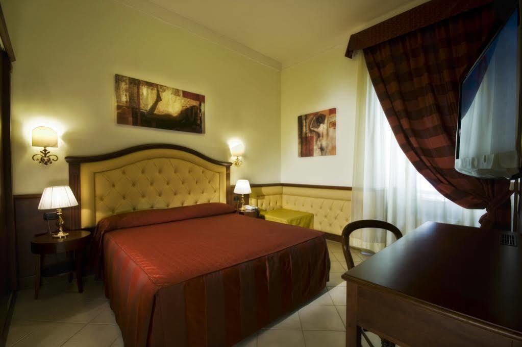 Residenza Praetoria Hotel Rome Exterior photo